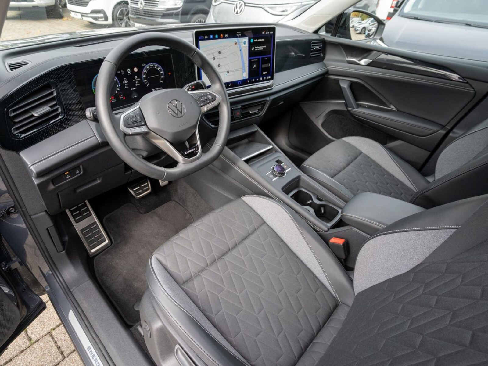 Volkswagen Tiguan – Bild 12