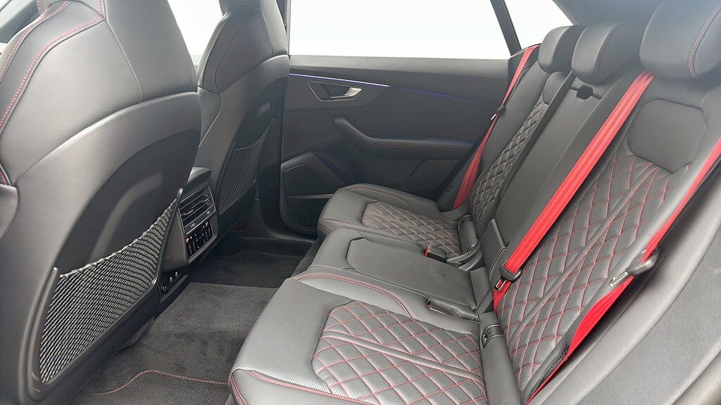 Bild som visar&nbsp;Audi SQ8 SUV&nbsp;SQ8 SUV TFSI 507 hk tiptronic - för mer information kontakta din Audi Partner