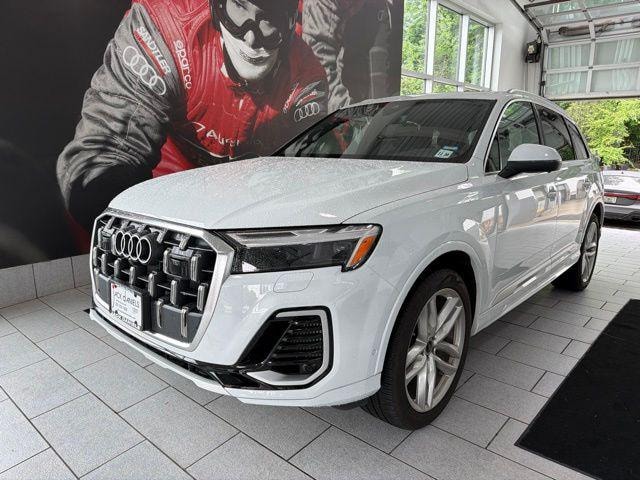Photo of 2025 Audi Q7
