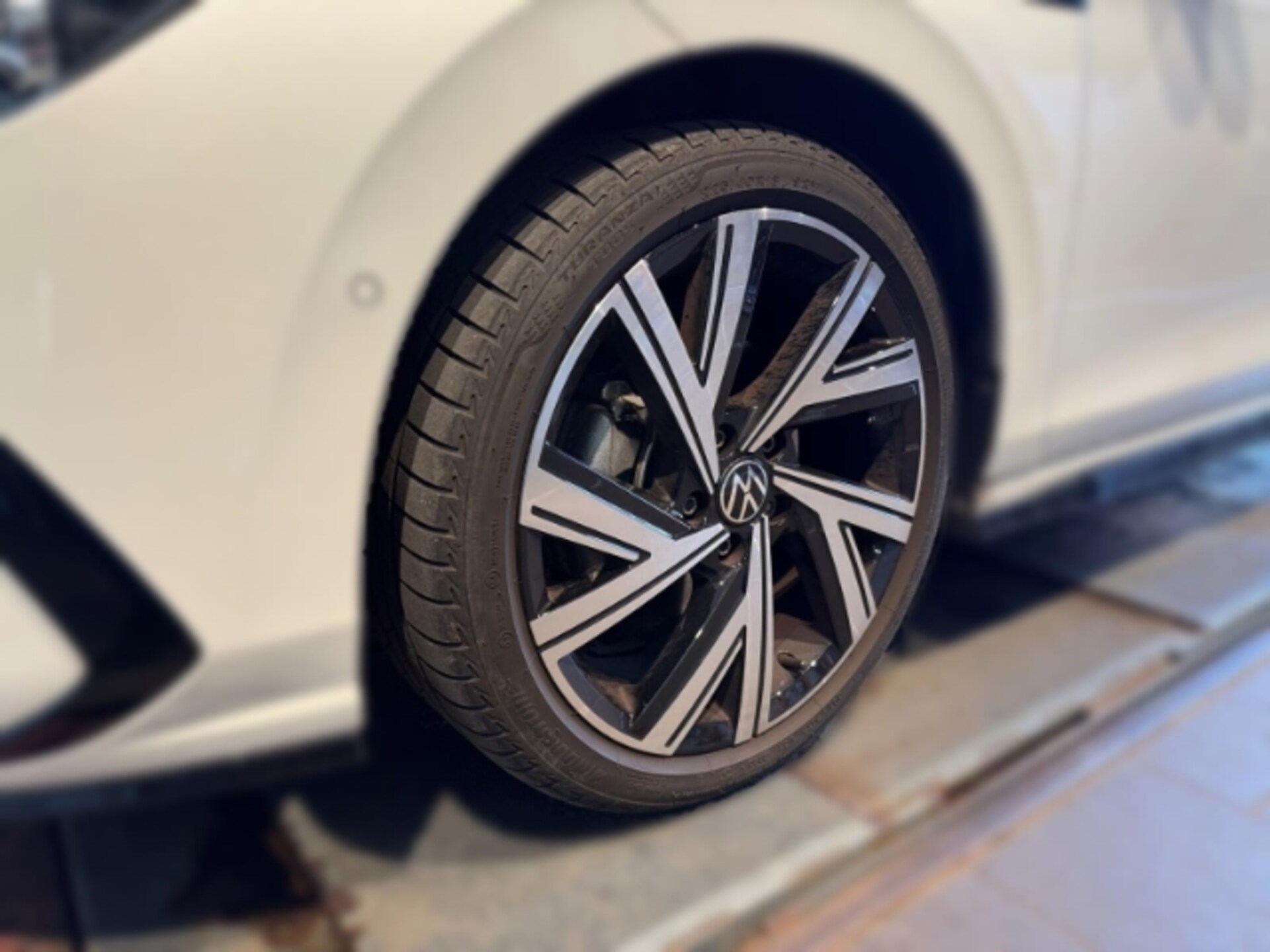Volkswagen Golf R-Line