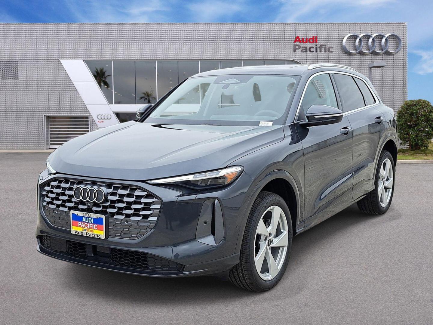2026 Audi Q5 Premium Plus quattro's photo
