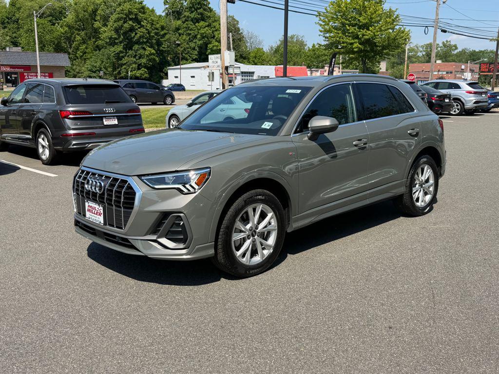 2025 Audi Q3 45 TFSI S Line Premium quattro's photo