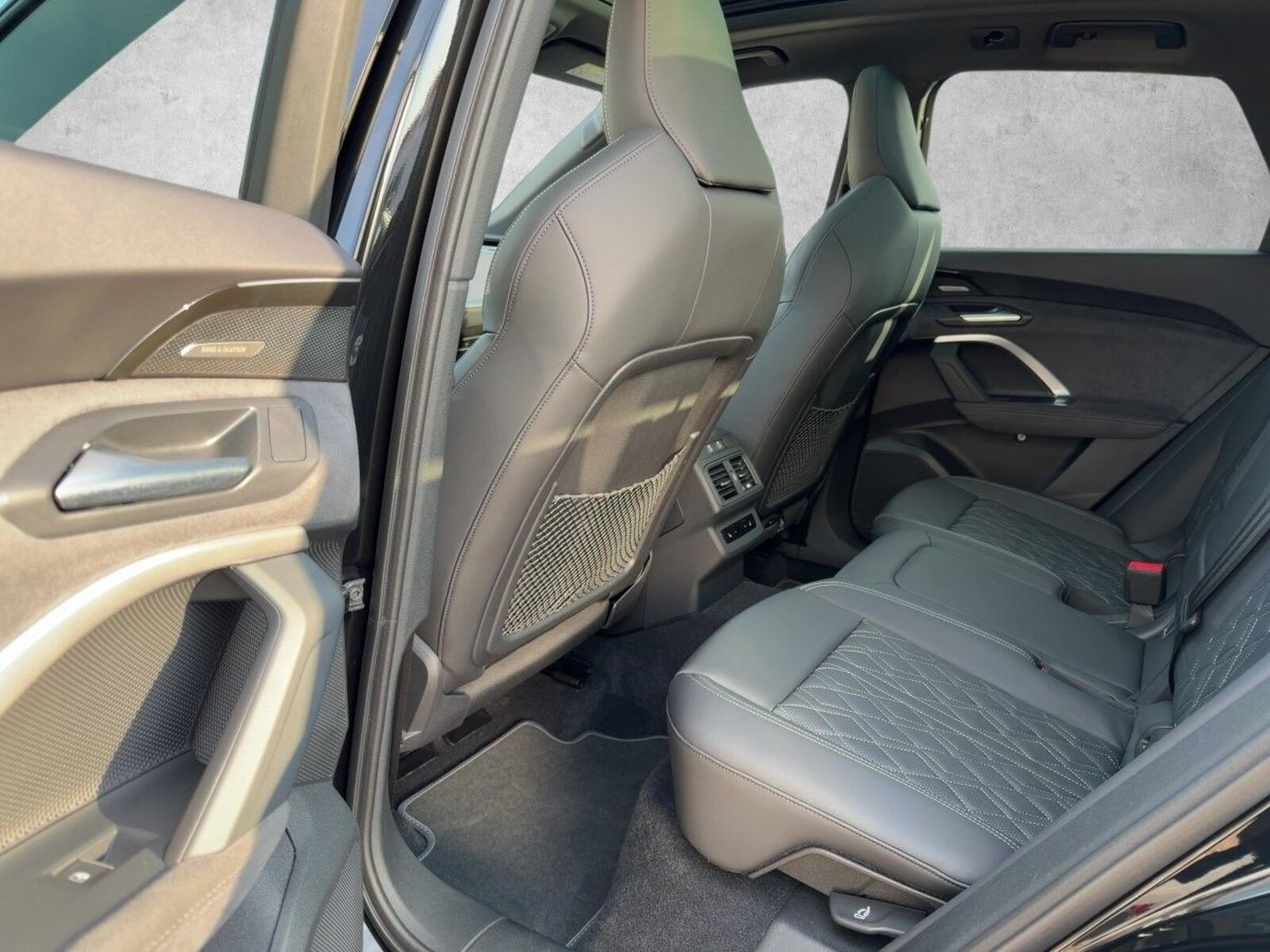 Audi SQ5 – Bild 18