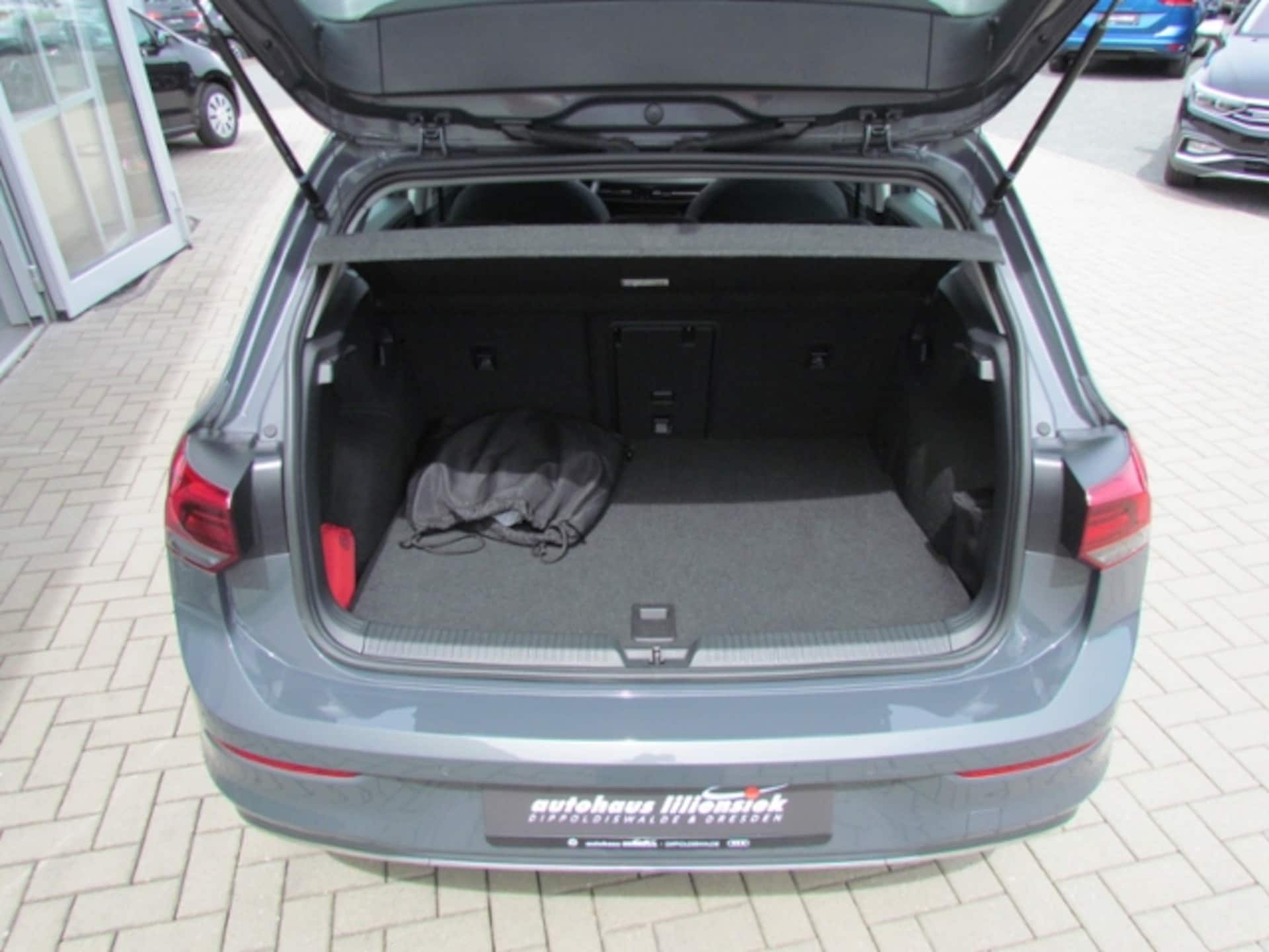Volkswagen Golf Style
