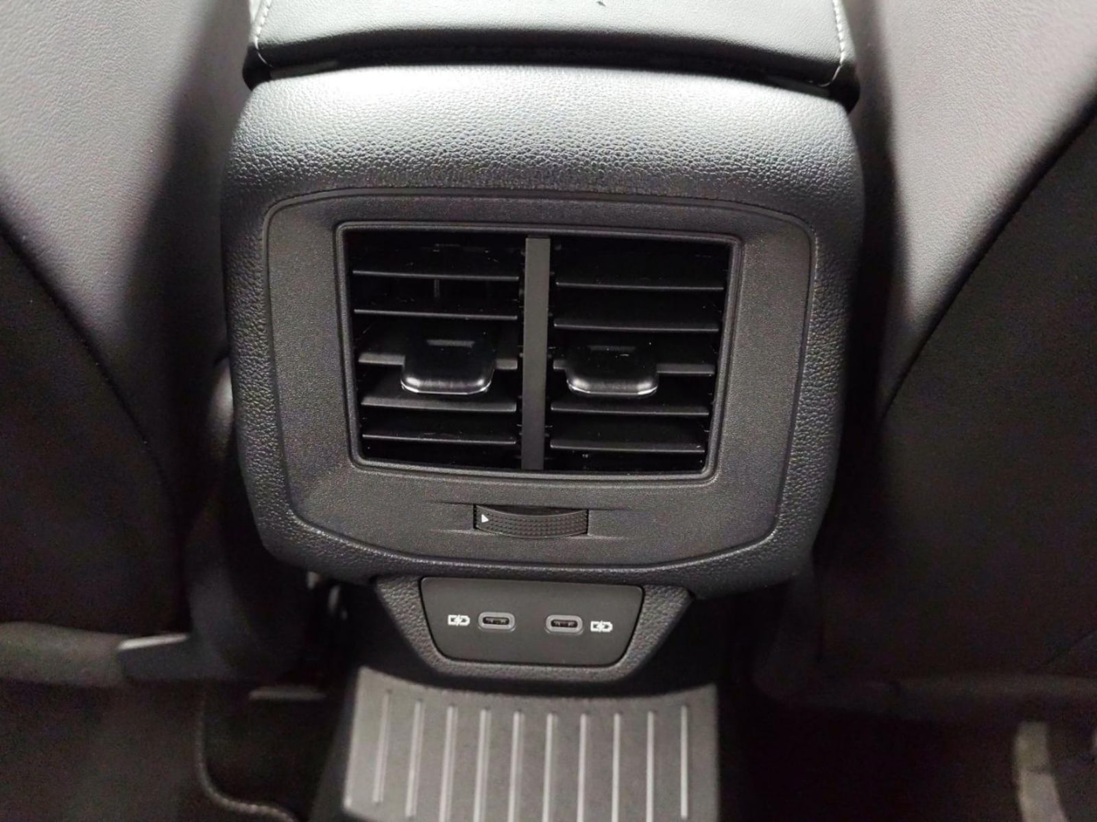 Volkswagen T-Roc – Bild 15
