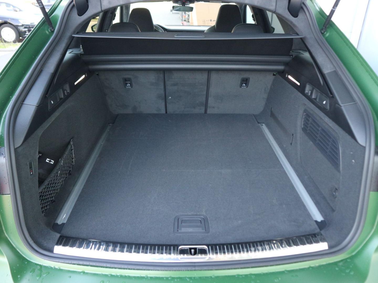 Image about Audi RS 6 Avant performance quattro tiptronic