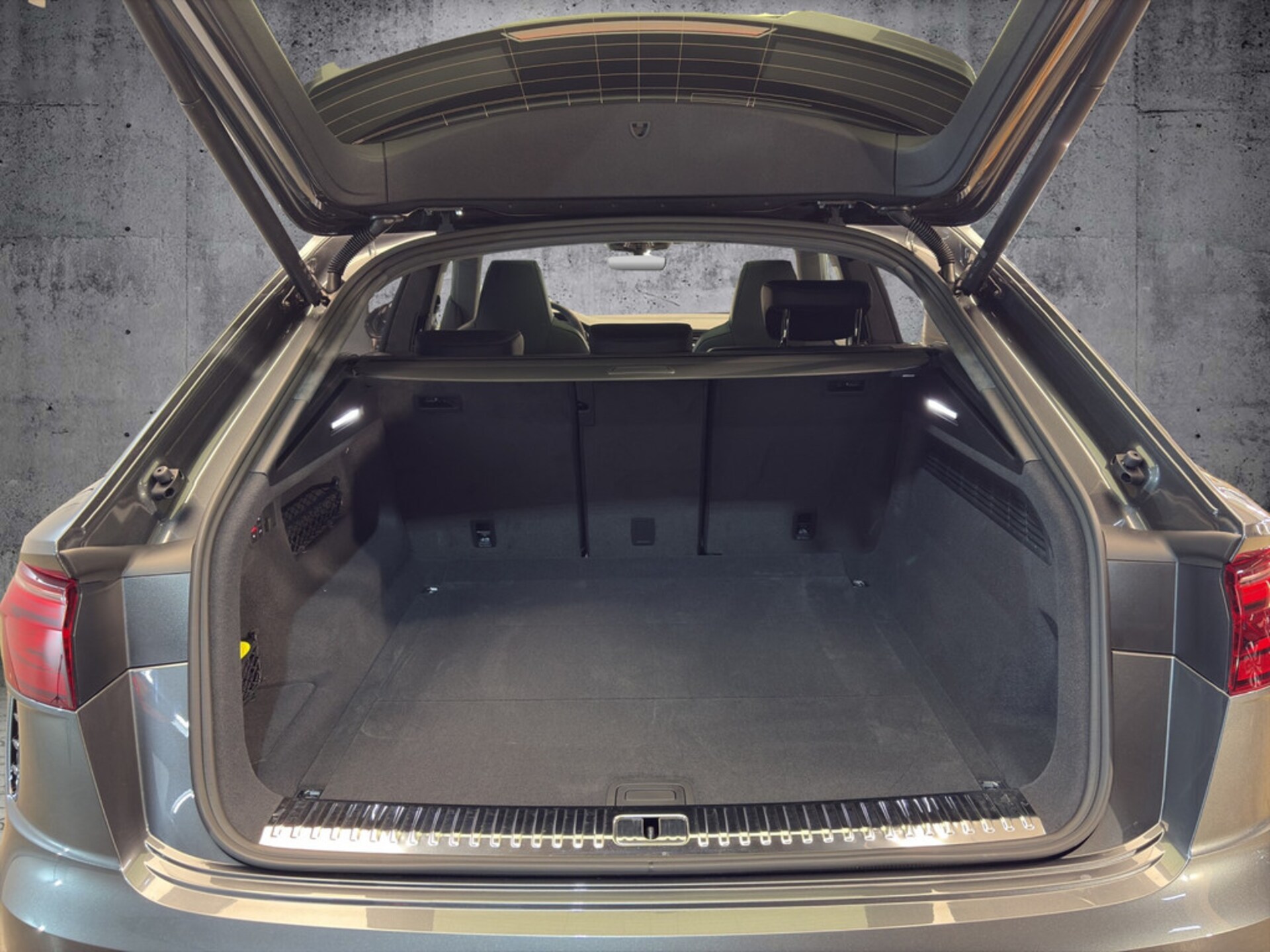 Audi RS Q8 SUV performance