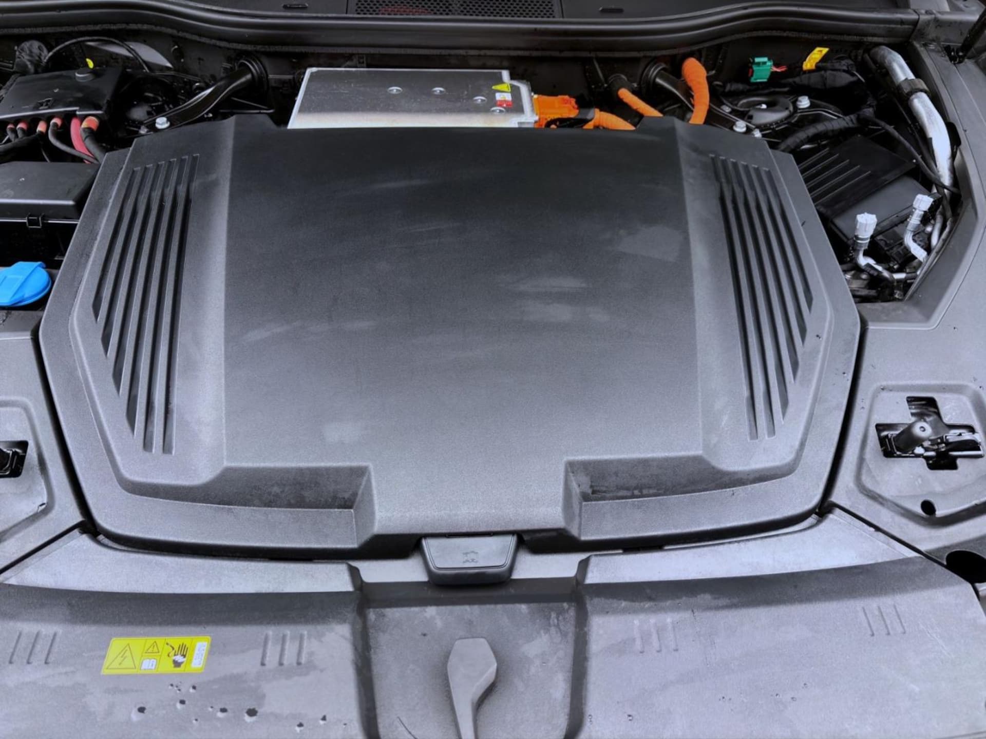 Audi Q8 Sportback e-tron S line