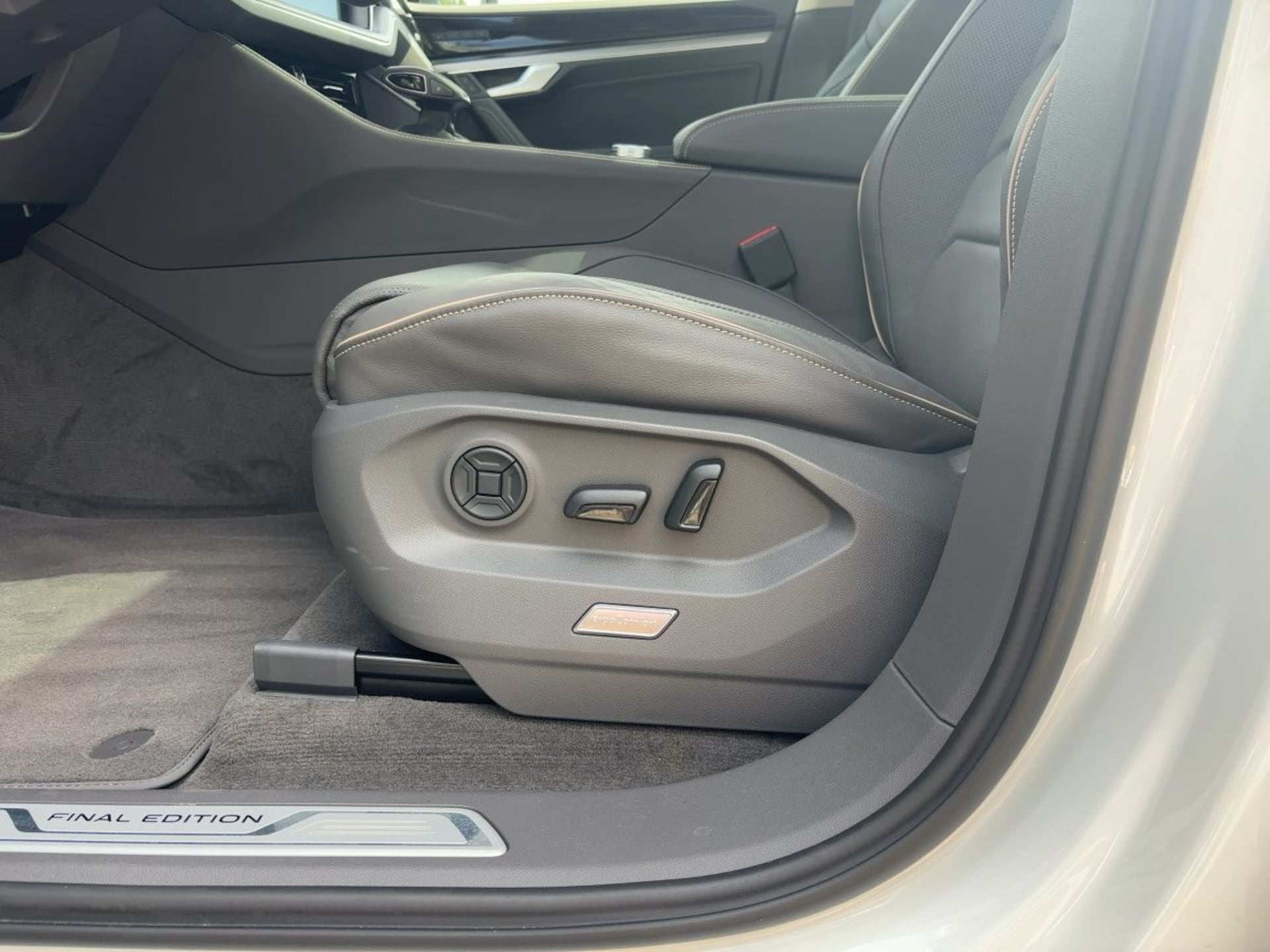 Volkswagen Touareg R-Line
