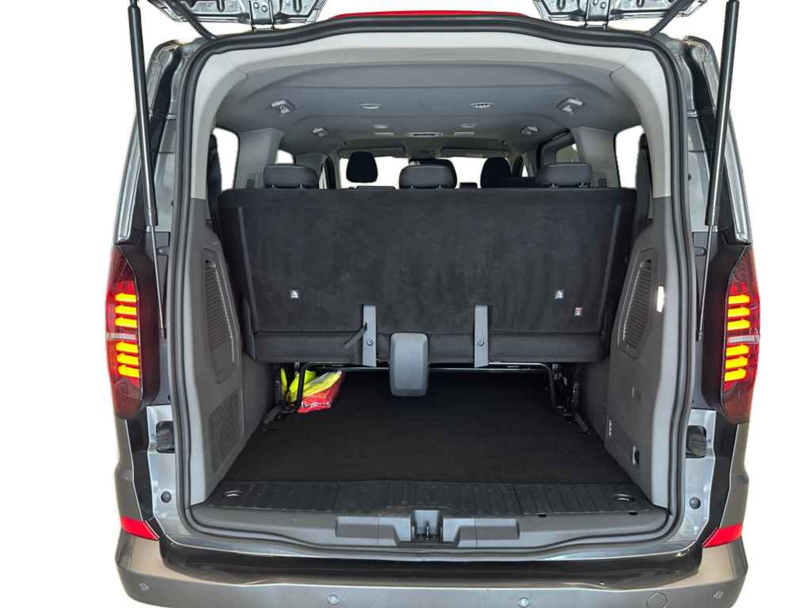 Volkswagen Caravelle – Bild 8