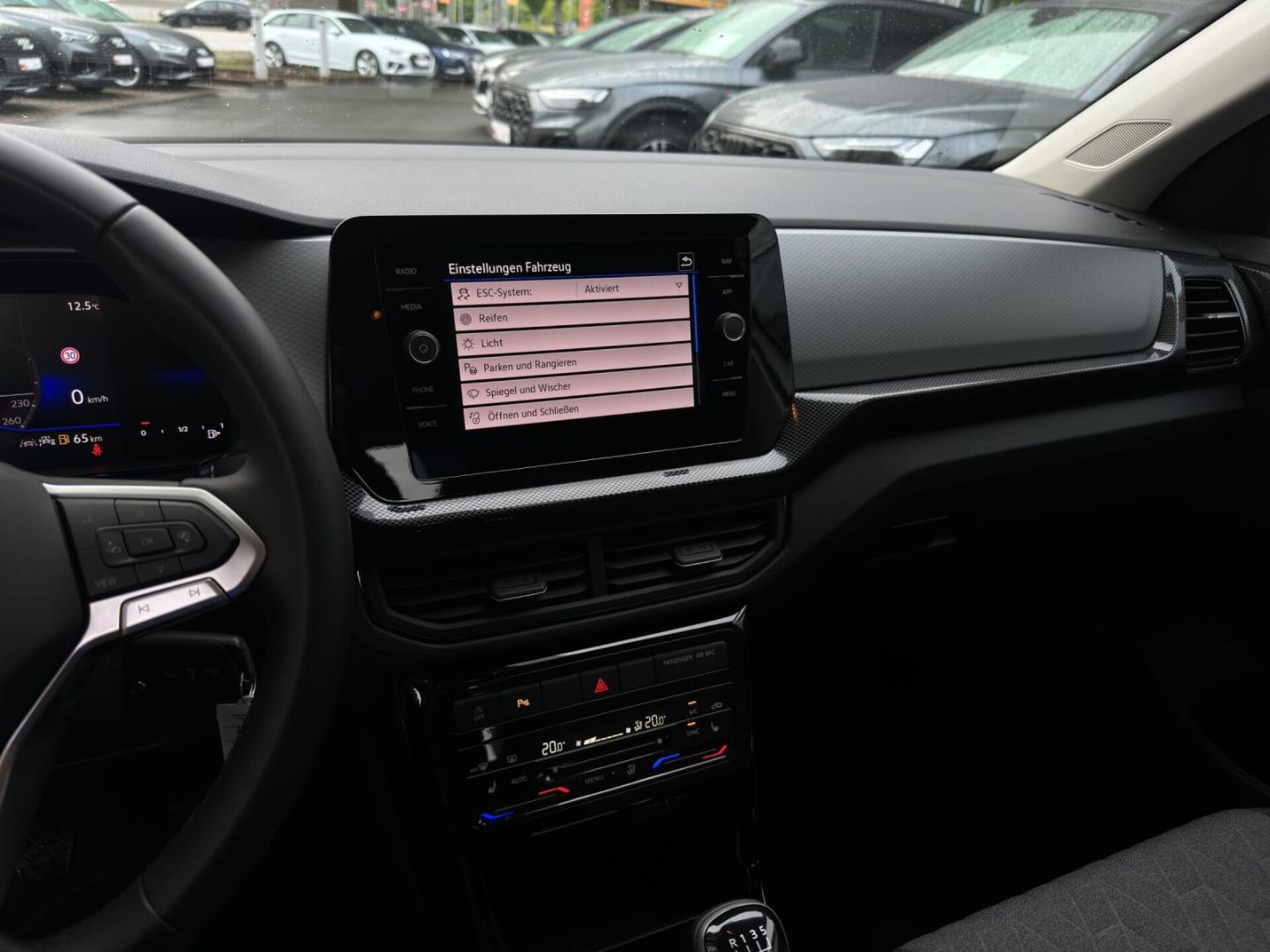 Volkswagen T-Cross Life