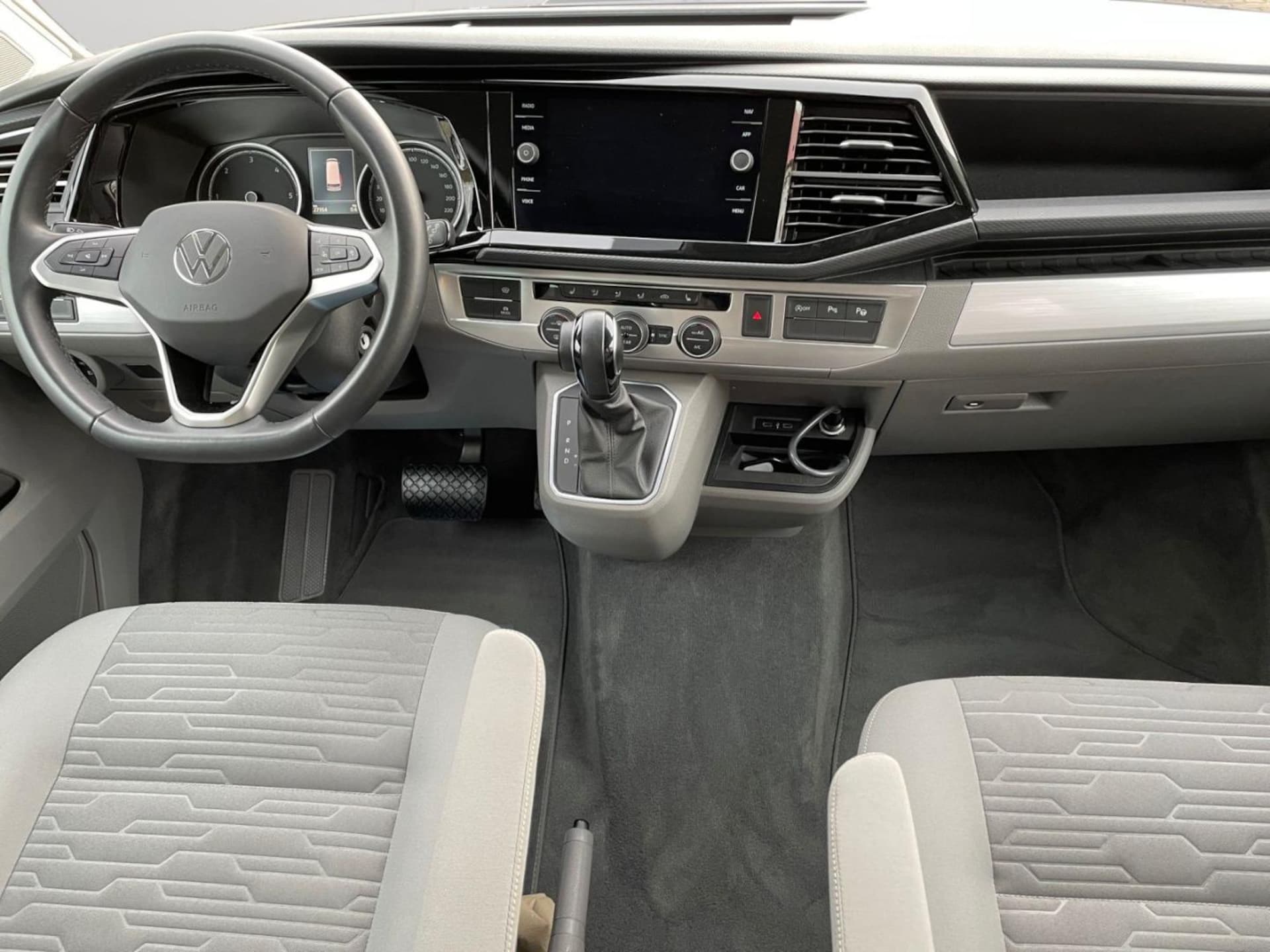 Volkswagen T6.1 California Coast