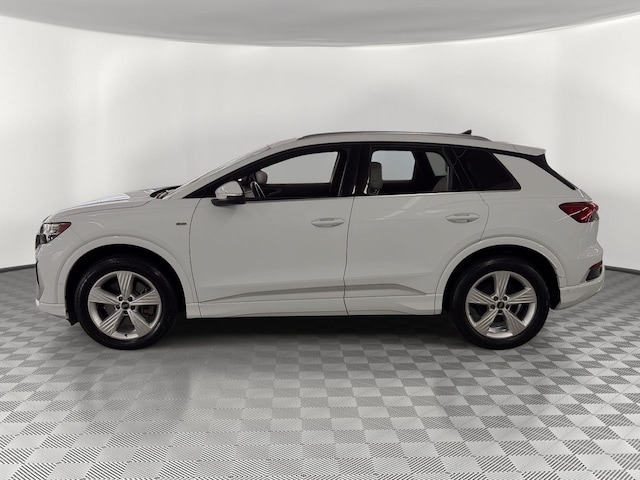 Used 2024 Audi Q4 e-tron Prestige with VIN WA1M2BFZ2RP005860 for sale in Houston, TX