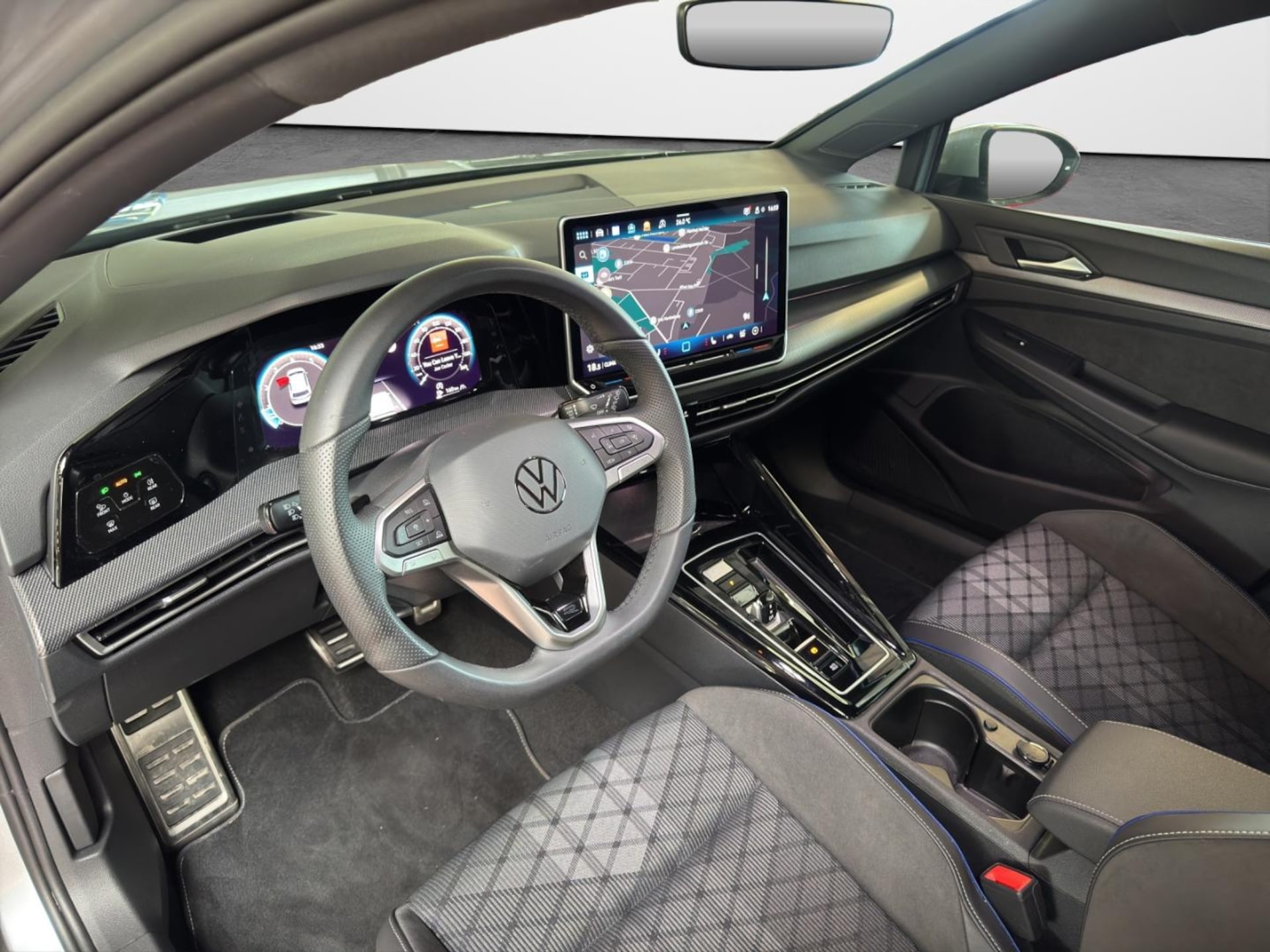 Volkswagen Golf R-Line