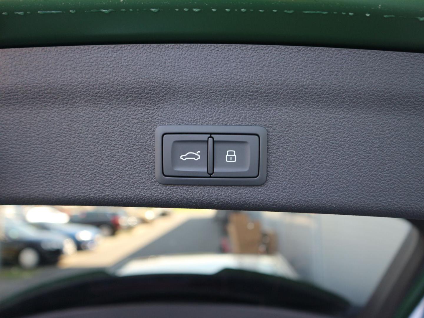 Image about Audi RS 6 Avant performance quattro tiptronic
