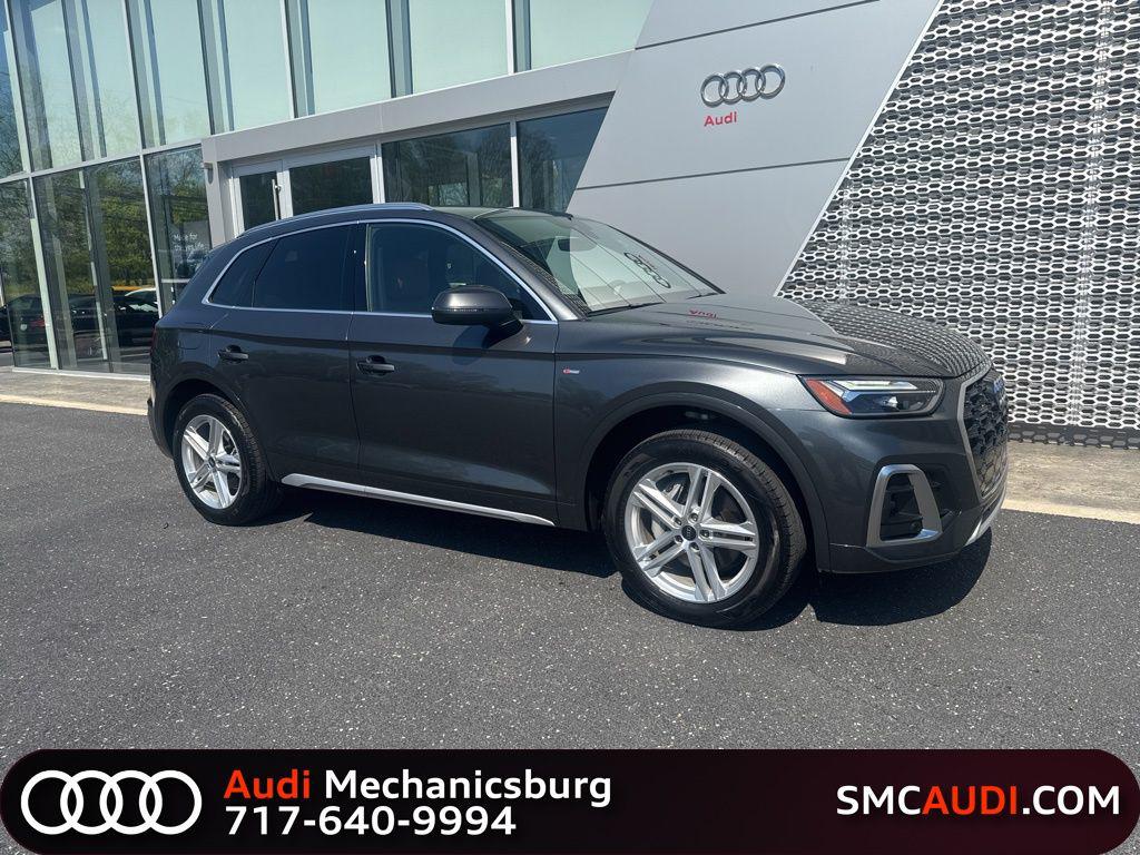 2023 Audi Q5 55 e Premium Plus's photo