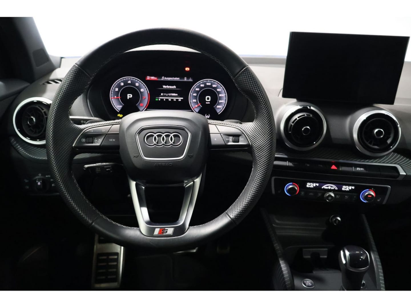 Bild über Audi Q2 S line 35 TFSI S tronic - für weitere Informationen kontaktieren Sie den Audi Partner