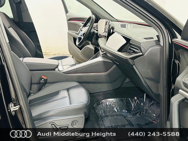 2025 Audi Q5 Premium - Photo 8