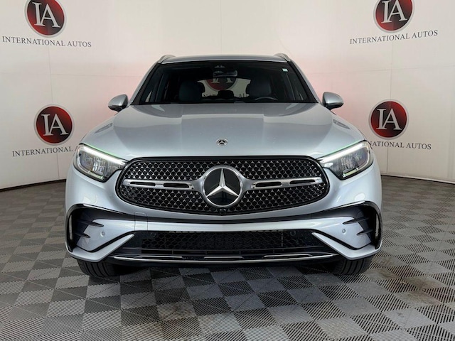 2025 Mercedes-Benz GLC 300