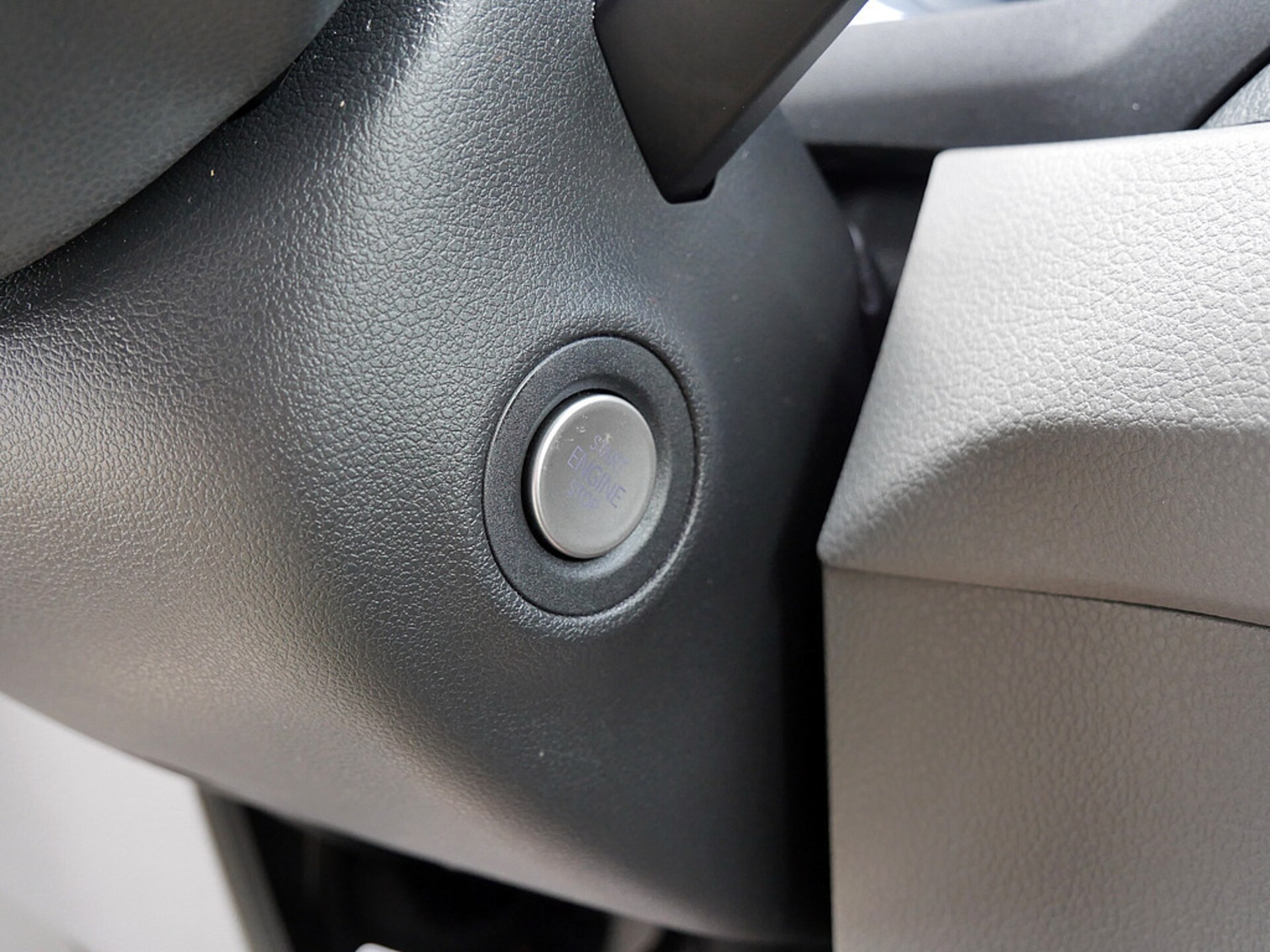 Volkswagen Crafter Kasten langer Radstand
