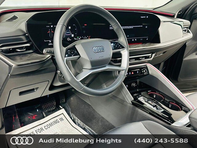 2025 Audi Q5 Premium - Photo 11