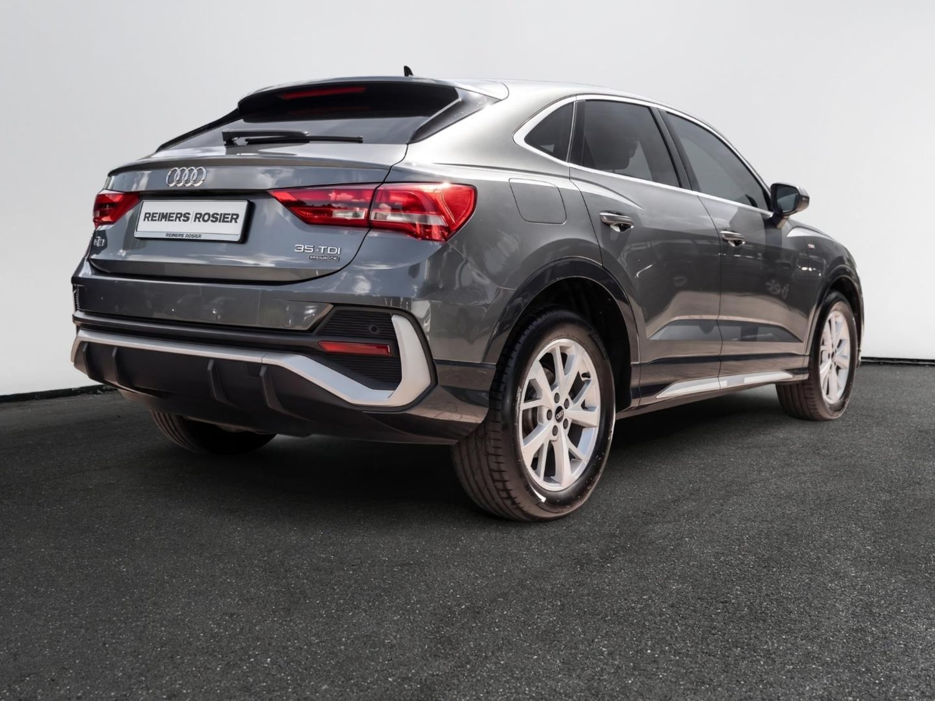 Audi Q3 Sportback S line