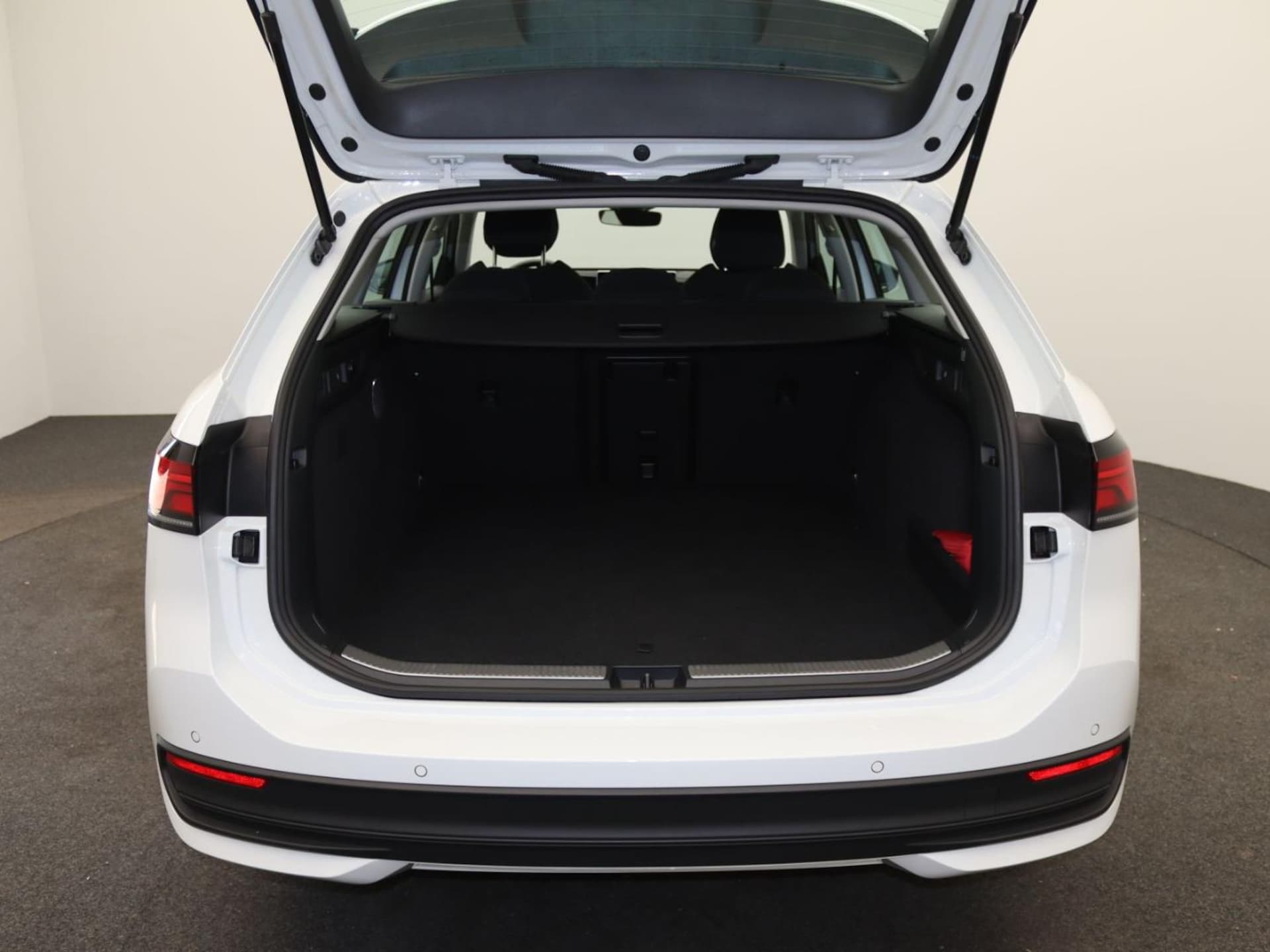 Volkswagen Passat Basis-Modell