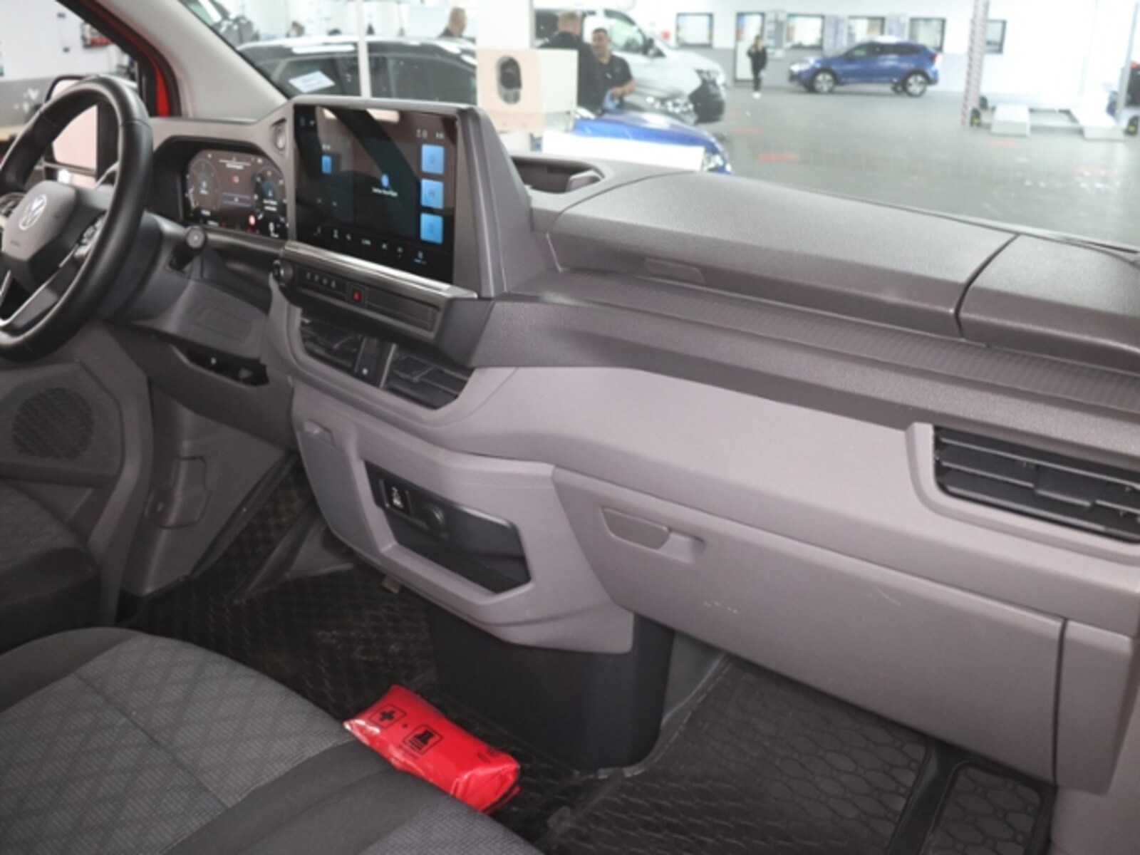 Volkswagen Transporter Kasten kurzer Radstand – Bild 8