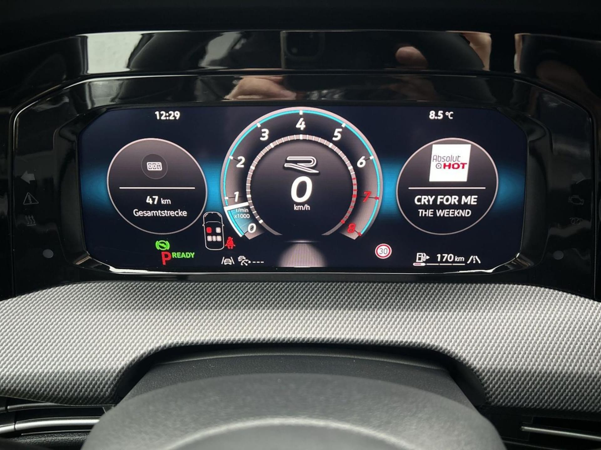 Volkswagen Golf R-Line