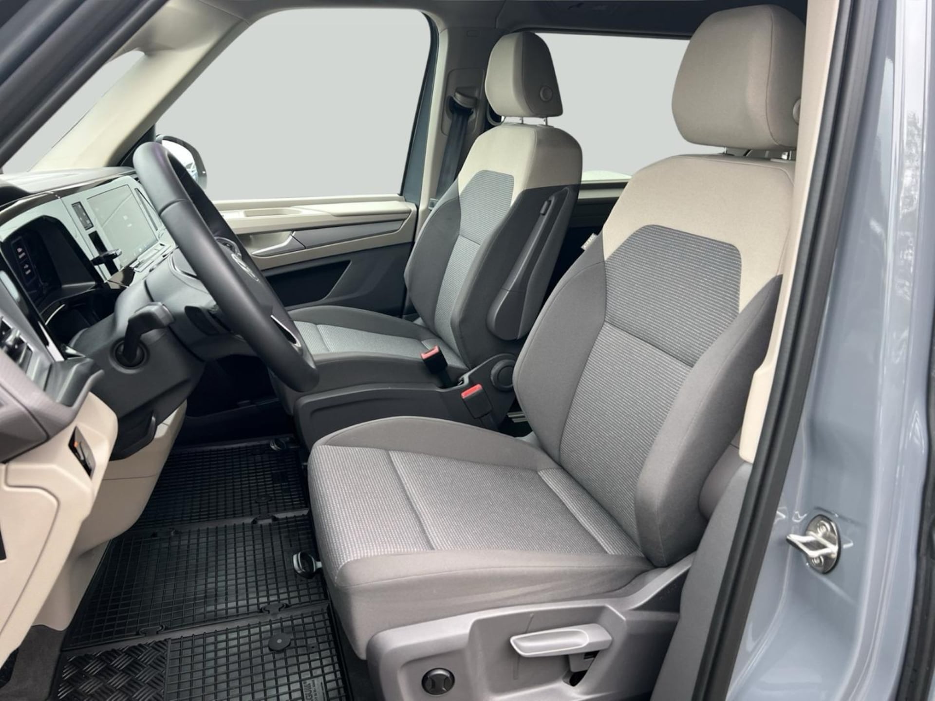 Volkswagen Multivan Basis-Modell