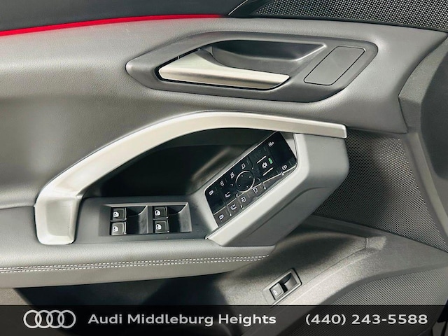 2025 Audi Q5 Premium - Photo 23