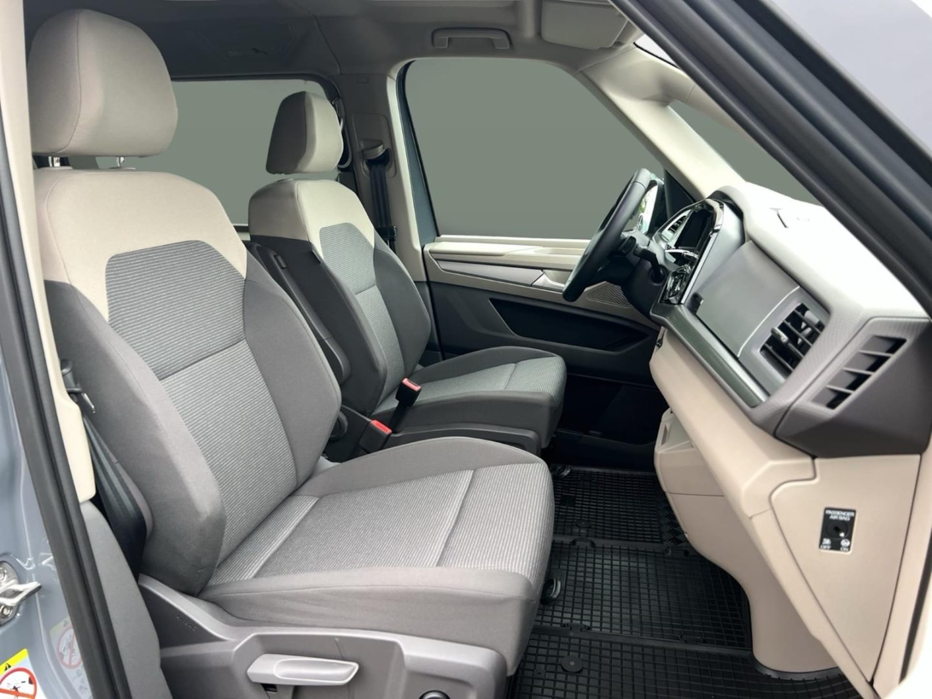 Volkswagen Multivan Basis-Modell