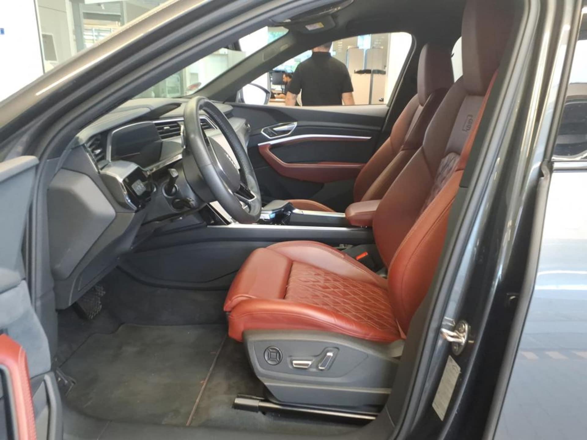 Audi e-tron S Sportback