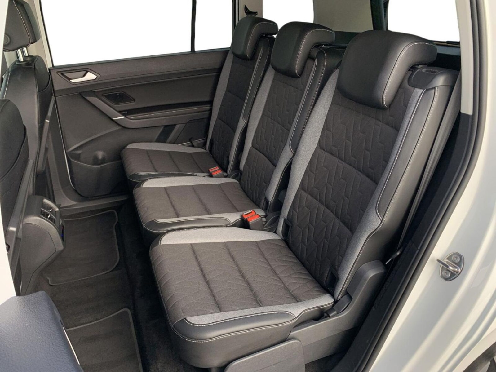 Volkswagen Touran – Bild 14