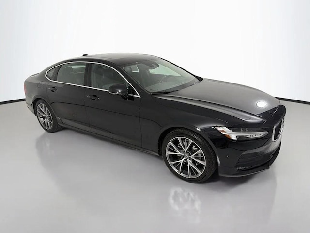 2019 Volvo S90 Momentum