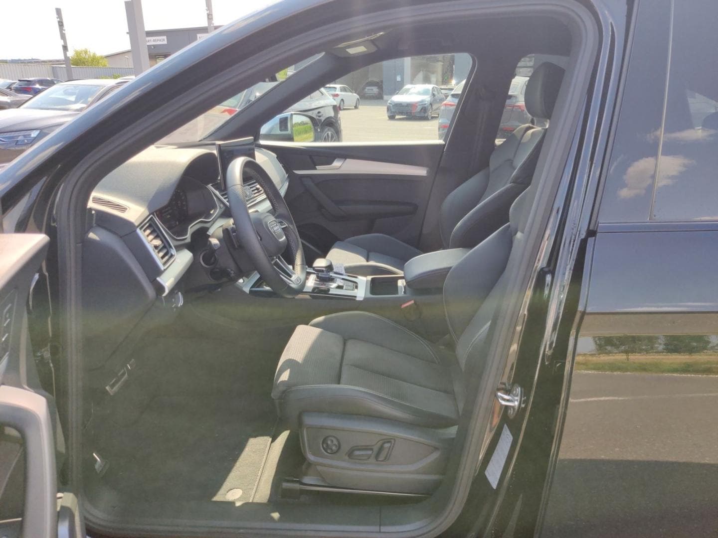 Bild über Audi SQ5 Sportback TDI tiptronic - für weitere Informationen kontaktieren Sie den Audi Partner