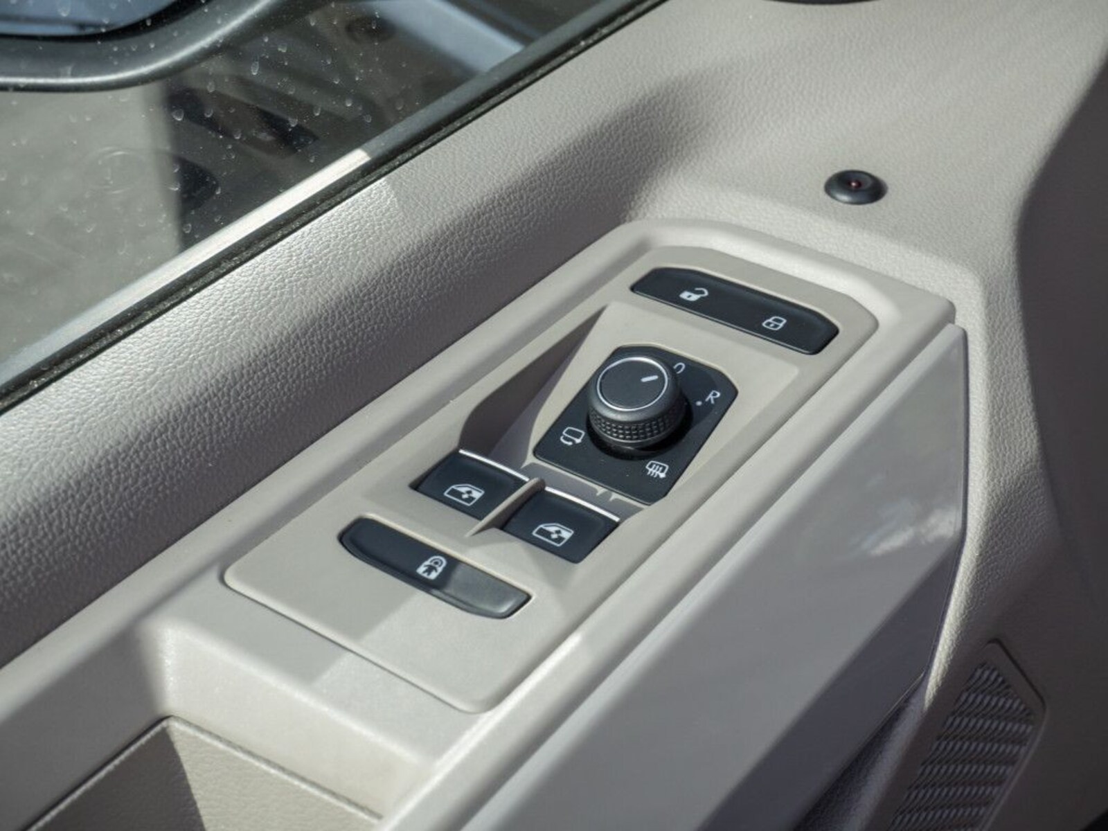 Volkswagen Multivan Langversion – Bild 19