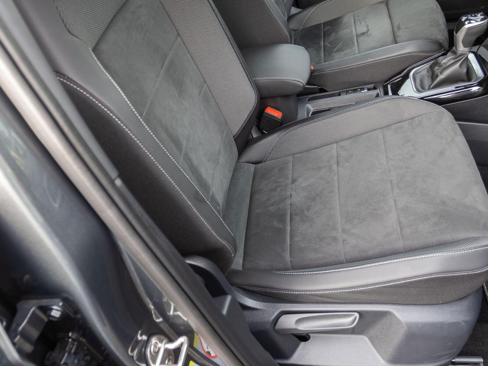 Volkswagen T-Roc – Bild 27
