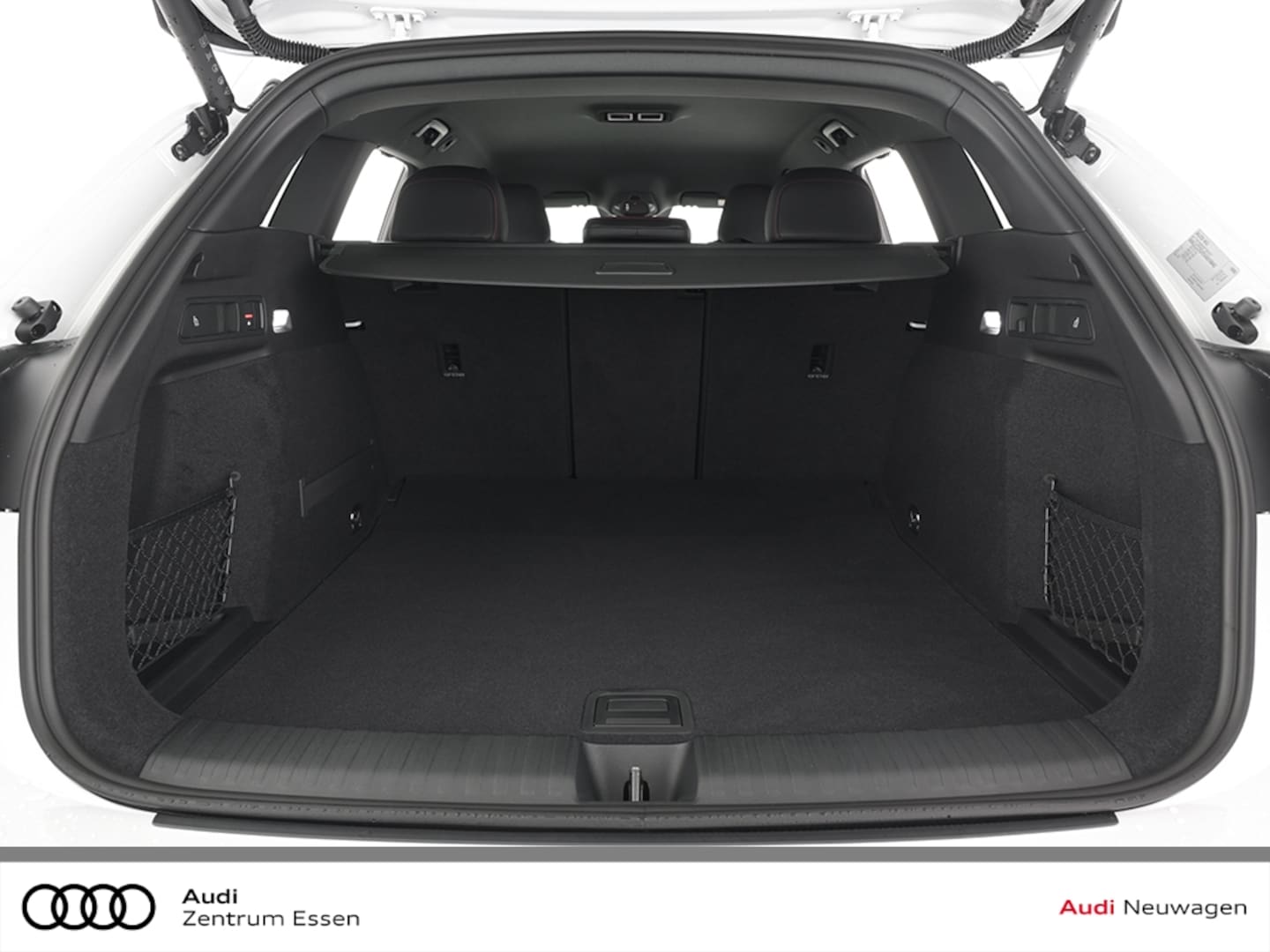 Bild über Audi Q6 SUV e-tron S line business e-tron performance 225 kW - für weitere Informationen kontaktieren Sie den Audi Partner