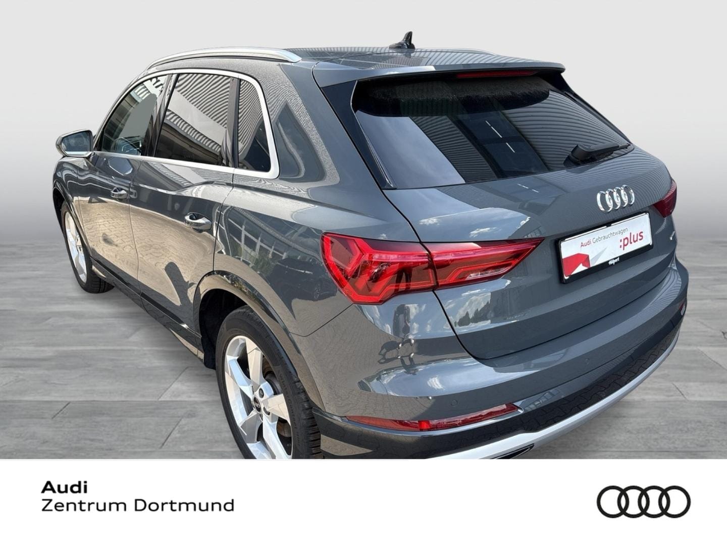 Bild über Audi Q3 TDI quattro 142 kW S tronic - für weitere Informationen kontaktieren Sie den Audi Partner