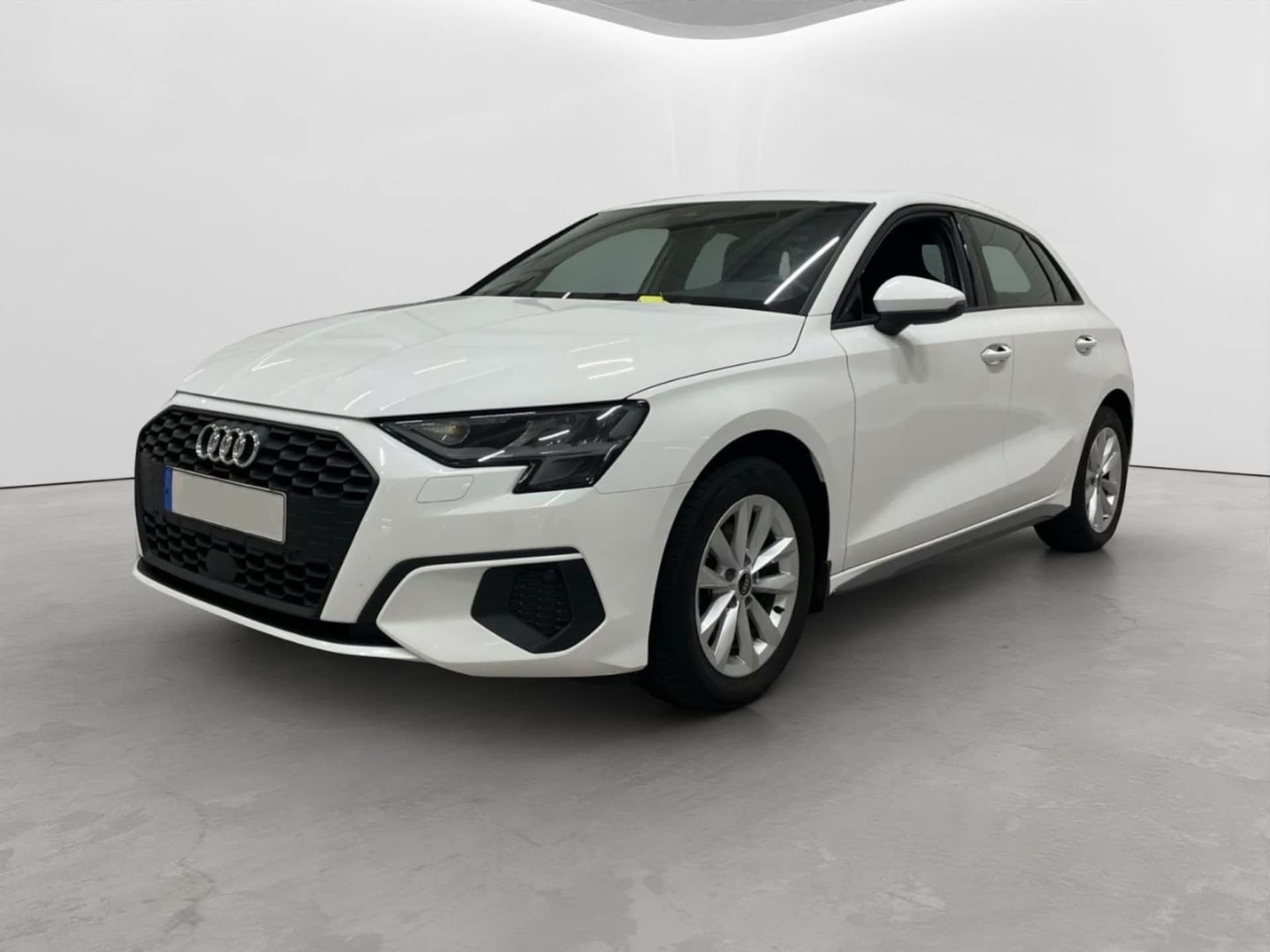Audi A3 Sportback 2023 — 35 TFSI 110 kW (150 PS) Schaltgetriebe A3 Sportback 35TFSI LED/APS/SITZHZ