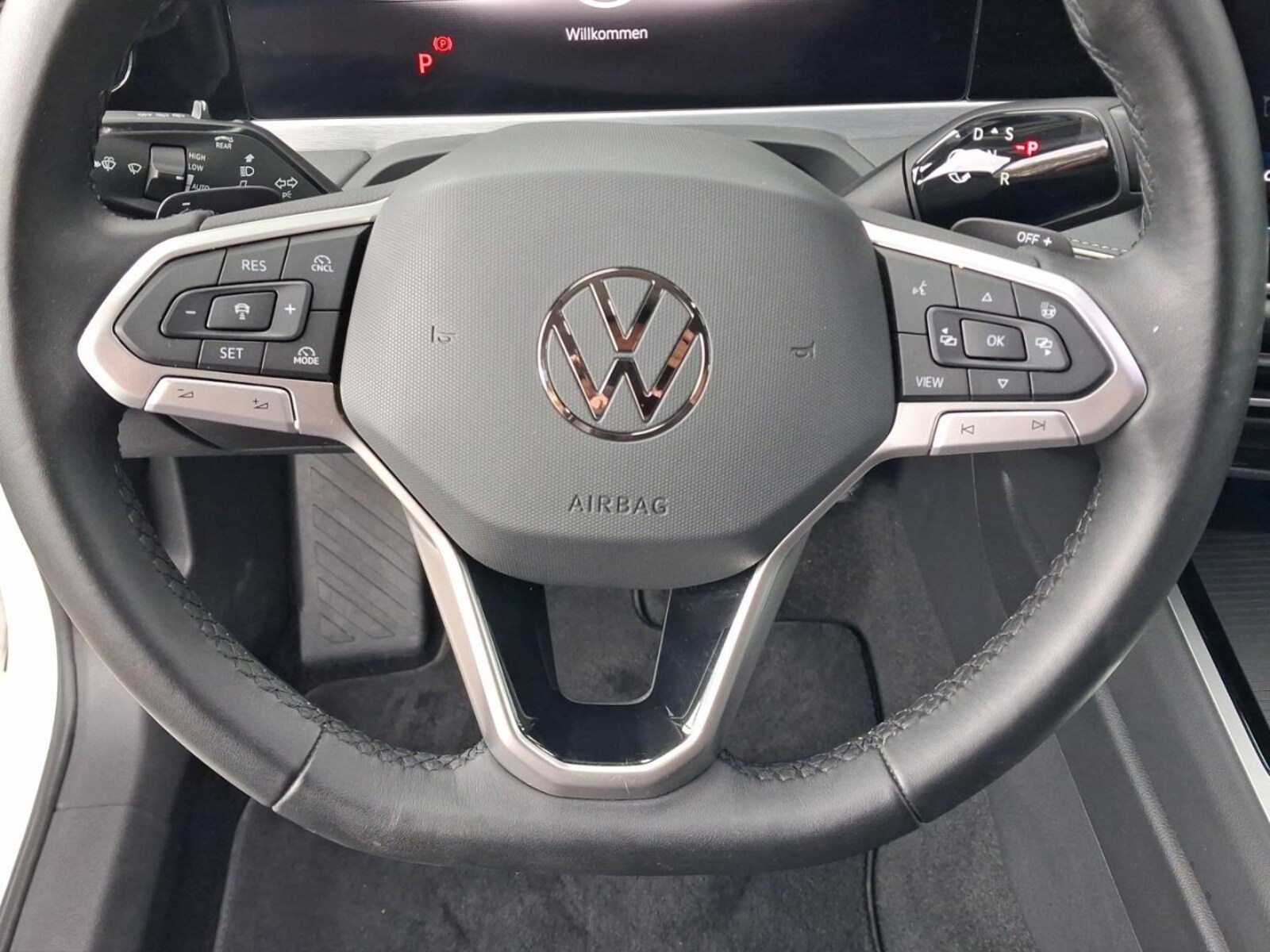 Volkswagen Passat – Bild 9