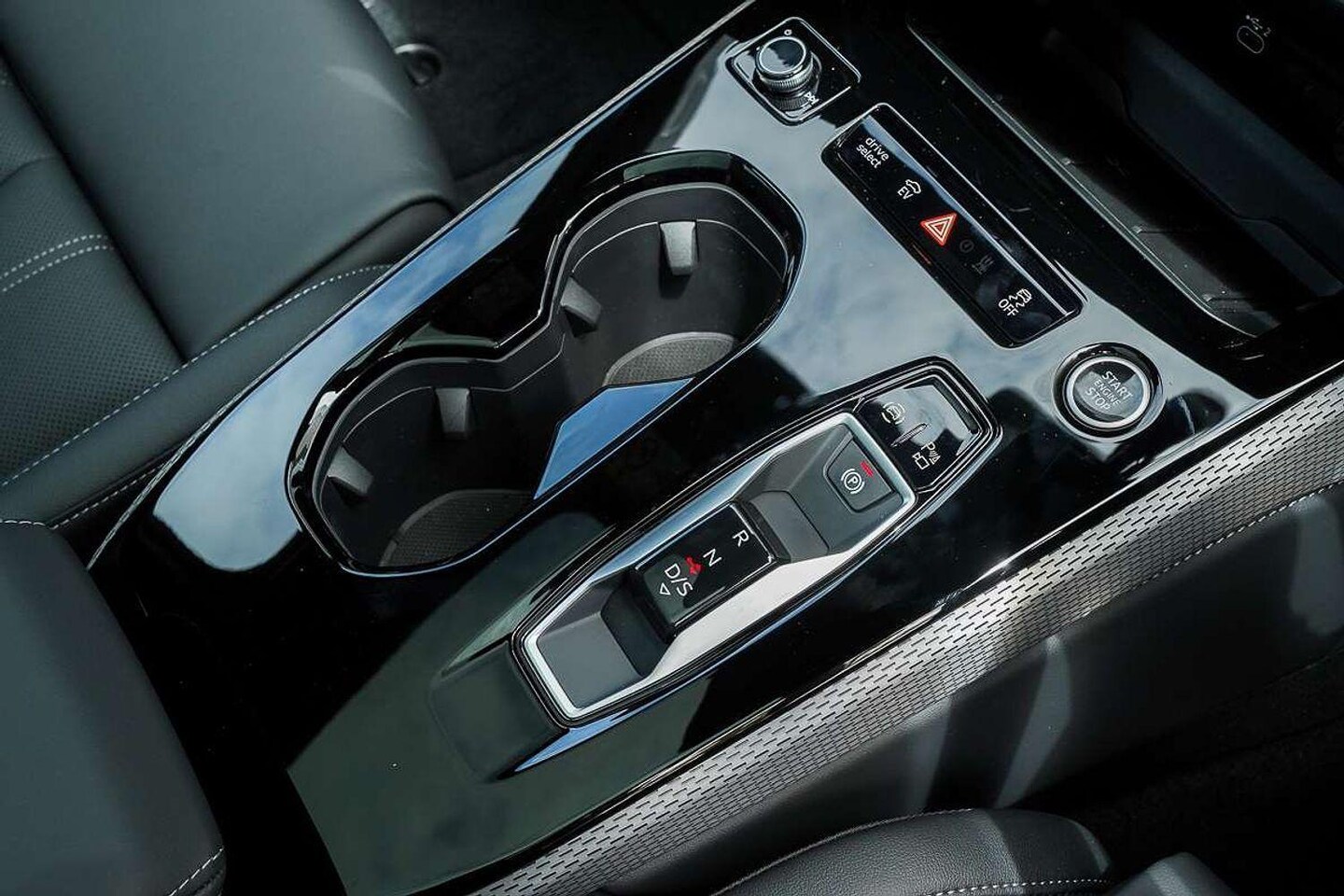 Image about Audi A5 Avant TFSI e e-hybrid quattro 270 kW S tronic