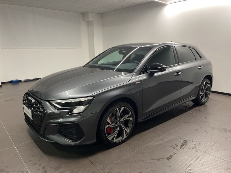 Immagine di Audi A3 Sportback TFSI e S line edition 45 TFSI e 180 kW (245 CV) S tronic - Vista: for more details contact your dealer