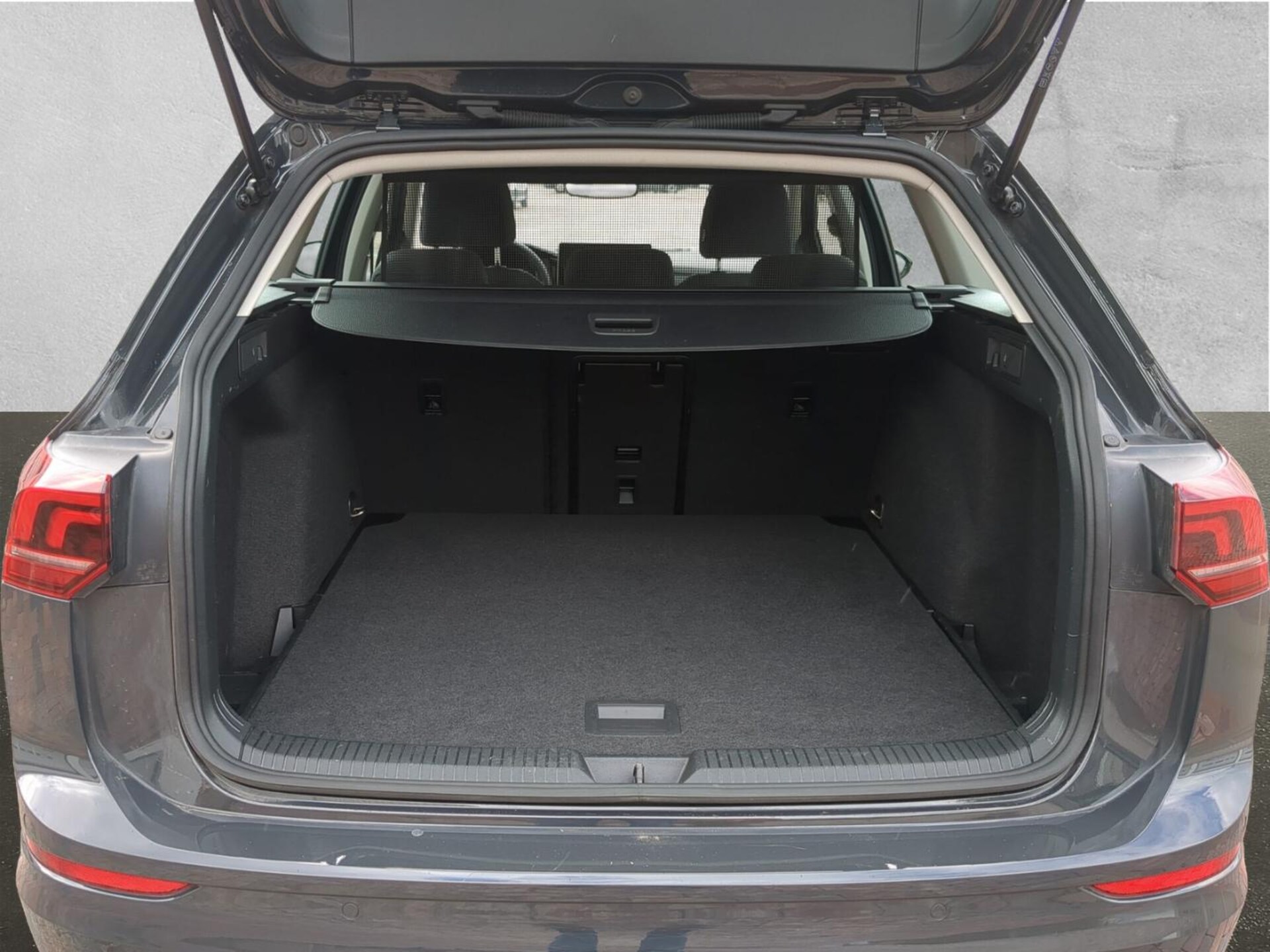 Volkswagen Golf Variant Life