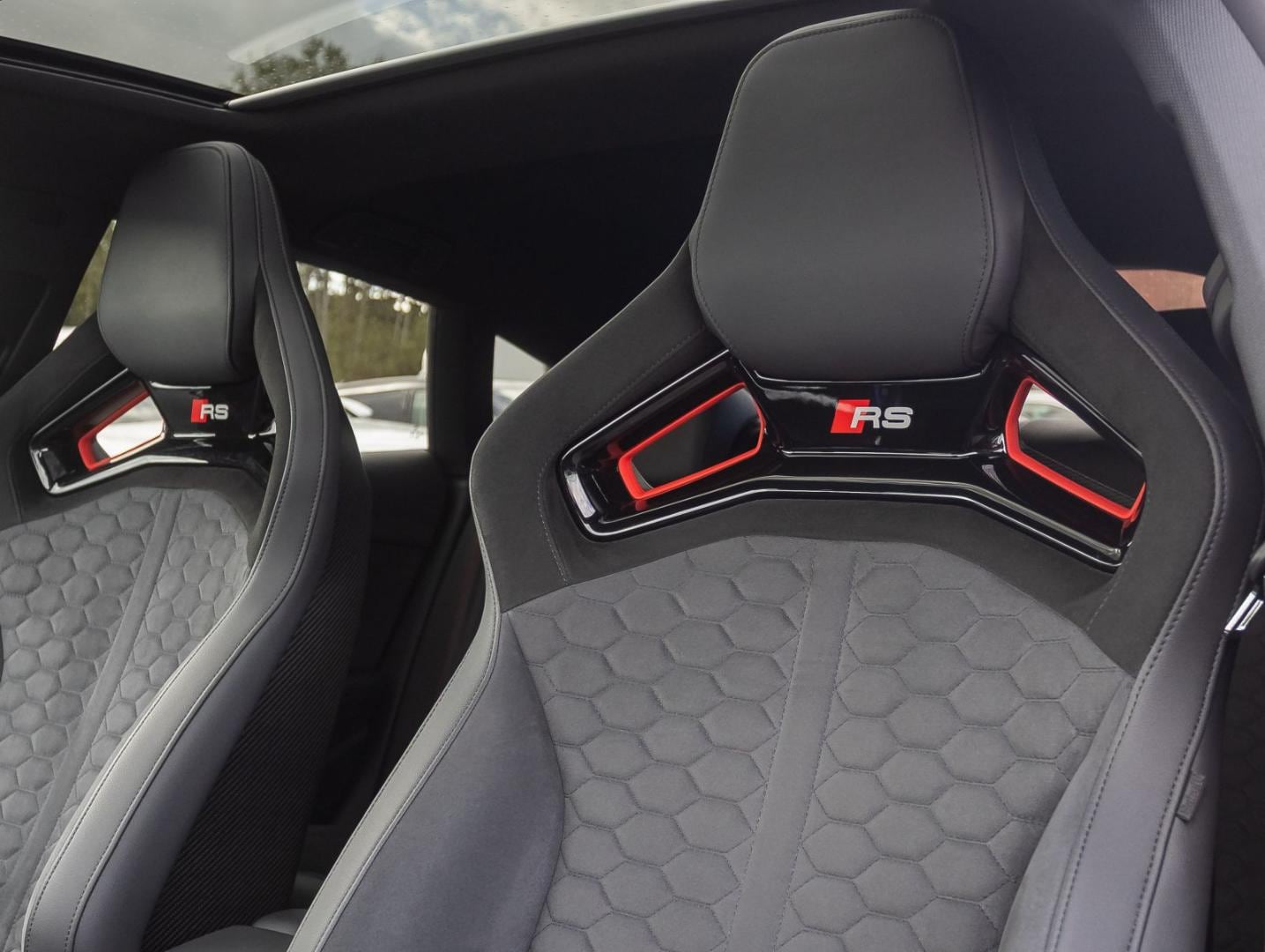 Bild über Audi RS 5 Sportback TFSI quattro tiptronic - für weitere Informationen kontaktieren Sie den Audi Partner