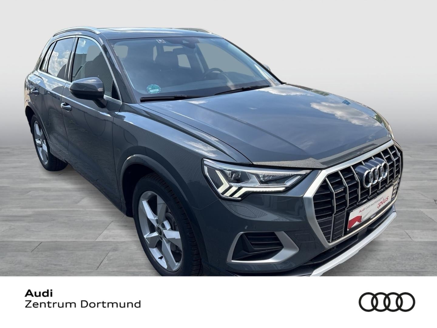 Bild über Audi Q3 TDI quattro 142 kW S tronic - für weitere Informationen kontaktieren Sie den Audi Partner