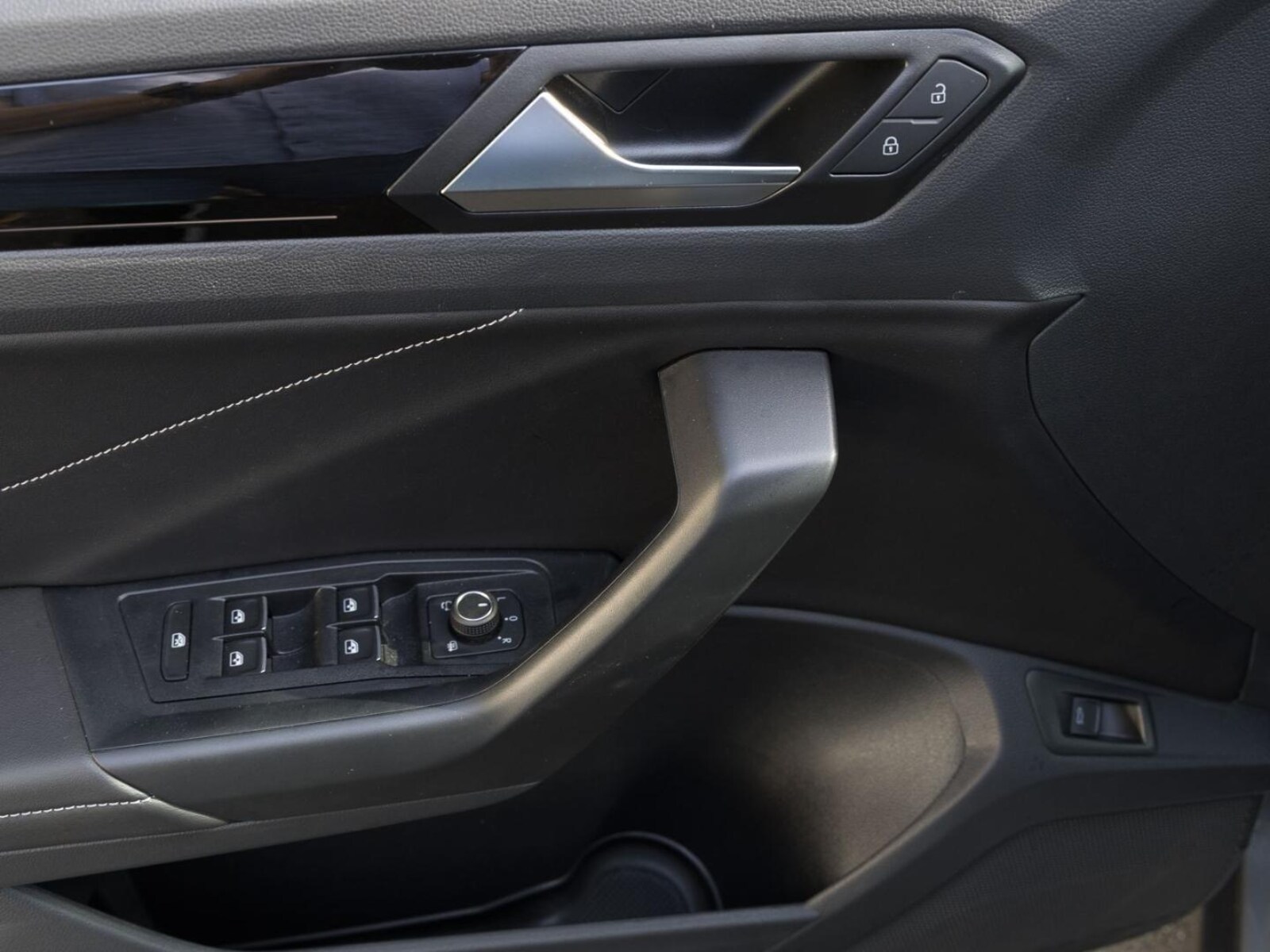 Volkswagen T-Roc – Bild 10