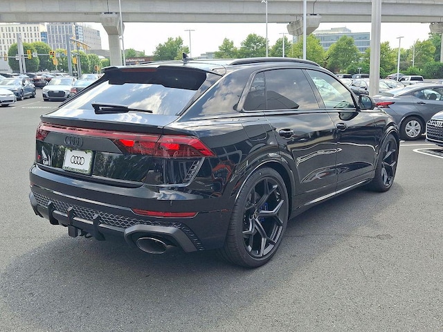 2026 Audi RS Q8 SUV performance