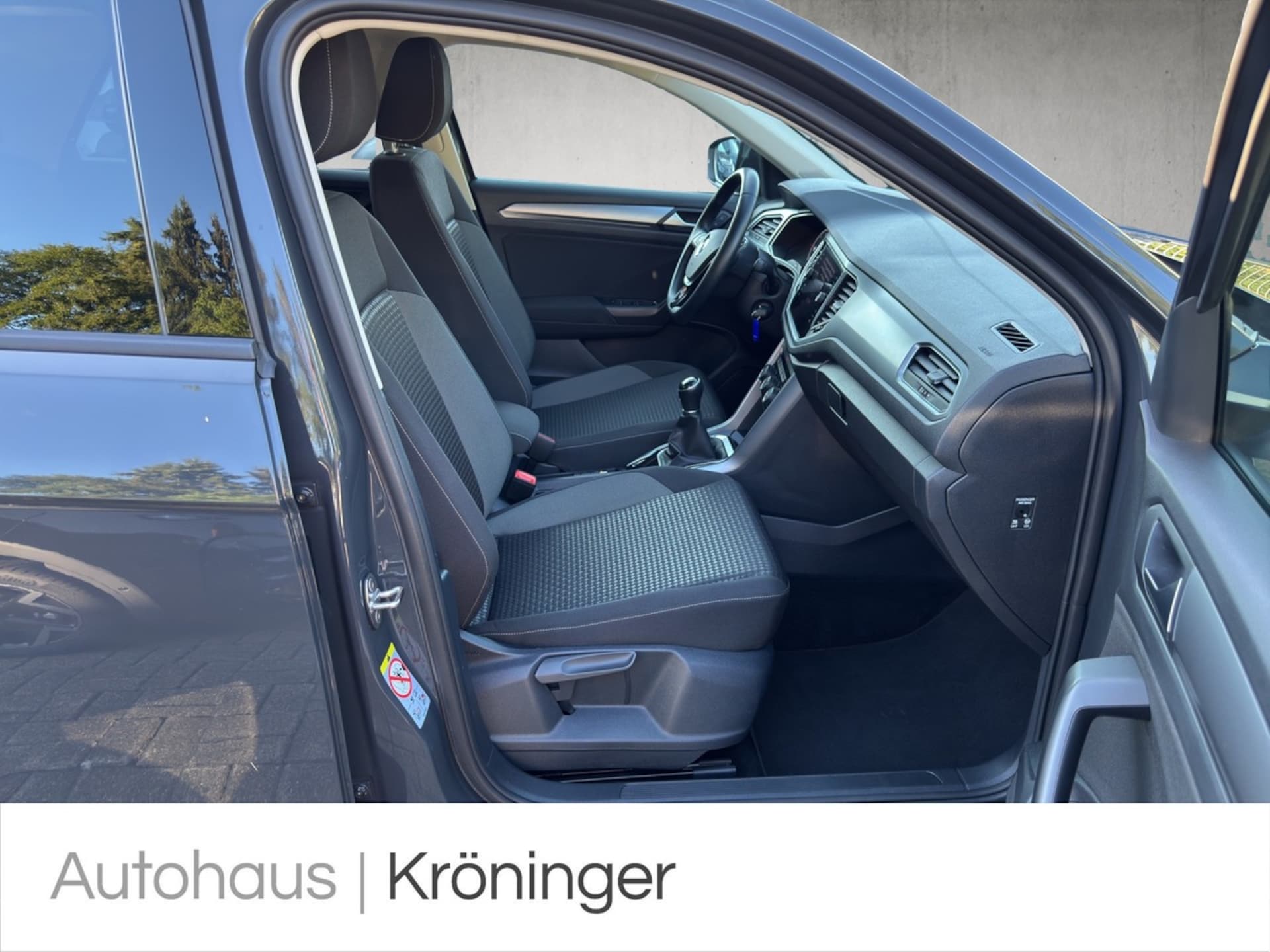 Volkswagen T-Roc Active